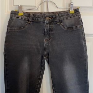 Girls’ grey jeans